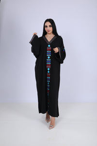 Abaya noire magnifiquement brodée