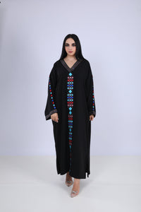 Abaya noire magnifiquement brodée